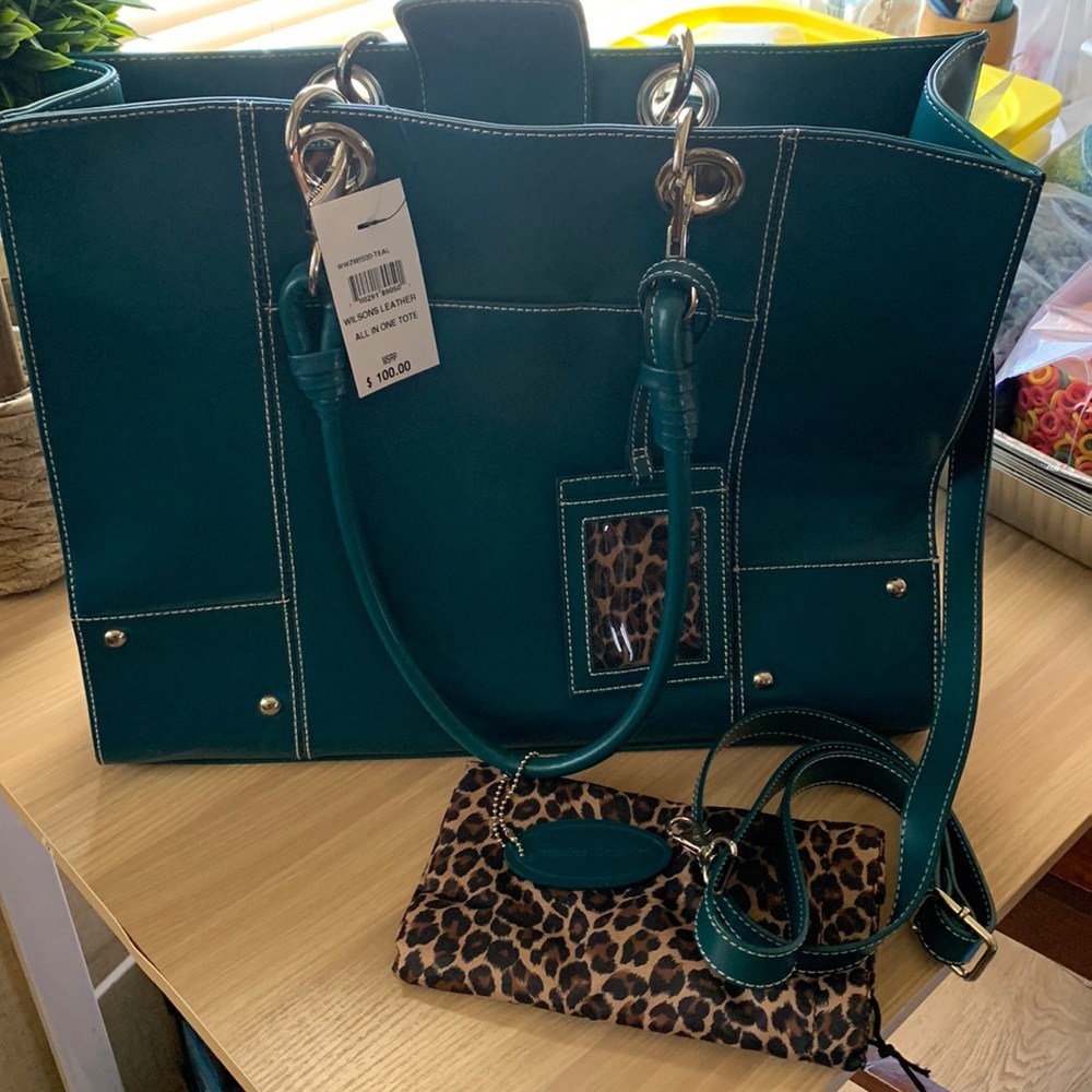 Teal Wilson’s leather bag